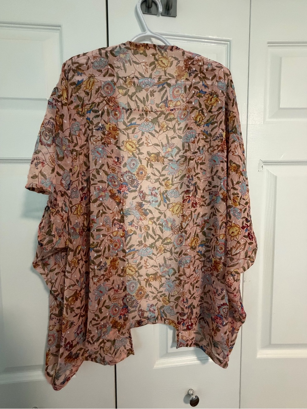 Andersen & Lauth 
Women’s Floral Open-Front Kimono Top - Pink Multi - Picture 7 of 9